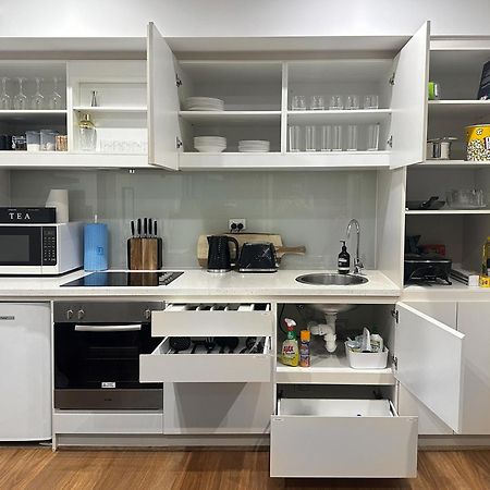 Penthouse View Apartment Luxury Cbd Penthouse Sleeps 6 Balcony Spa Access Adelaide Exterior photo